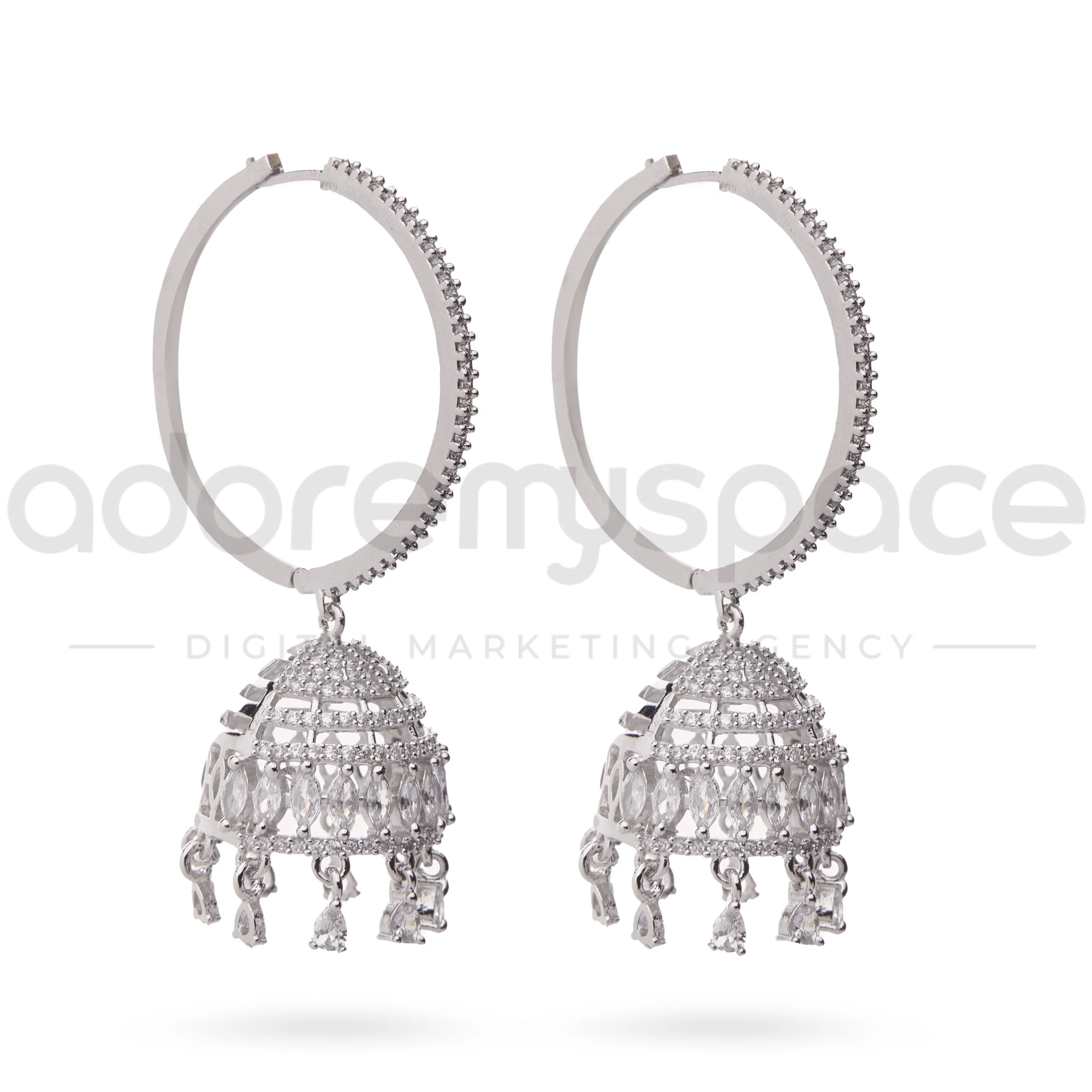 Charming earring design with sparkling stones
